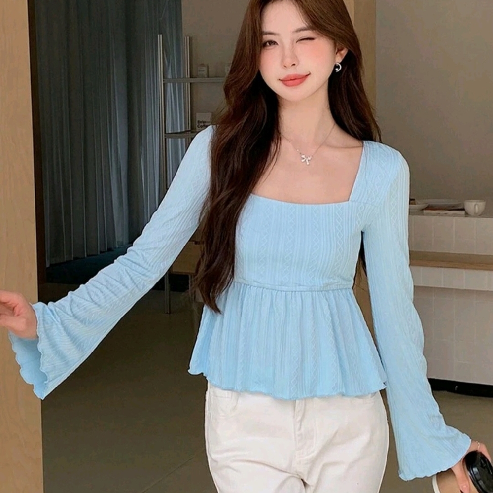SHEIN Blue Bell Sleeve Fitted Peplum Blouse